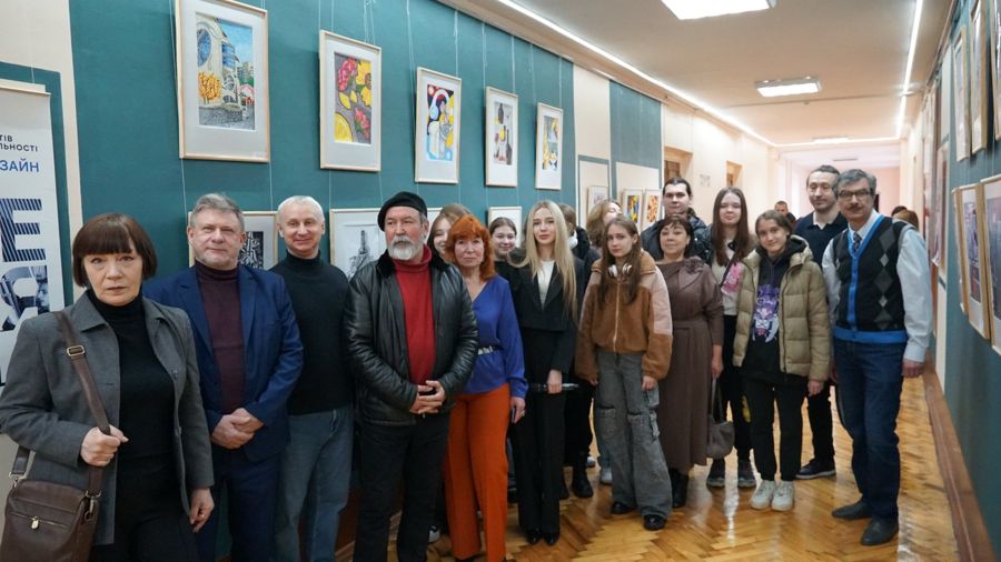 В Університеті митної справи та фінансів відбулося відкриття галереї мистецтв!